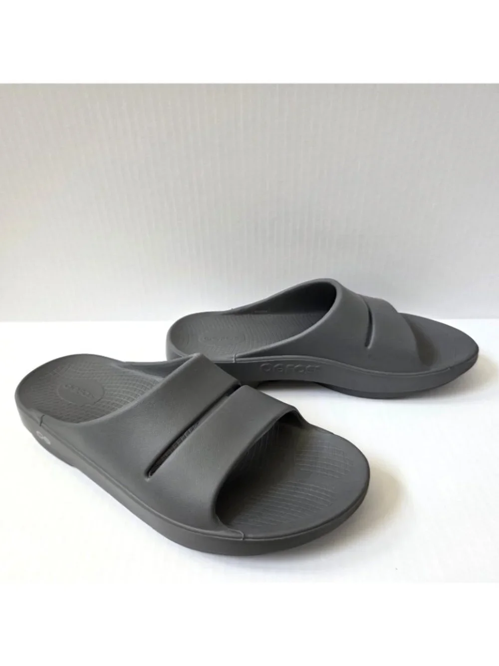 Oofos Ooahh Slide Sandals Mens 11 Gray Recovery Comfort Shoes Womens 13